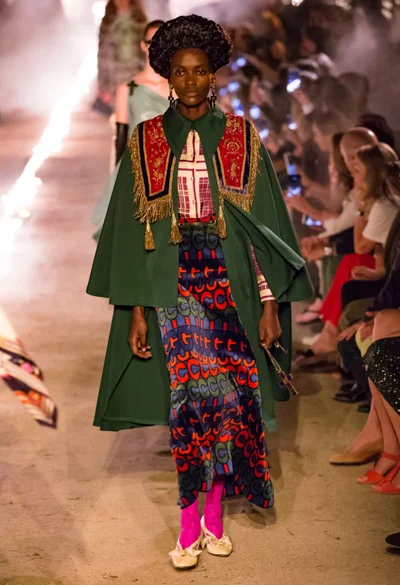 Look 15